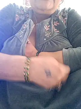 Snapshot of Kavya_XX chatting on 12-16-24, 05:59 Kavya XX online show from 12-16-24, 05:59