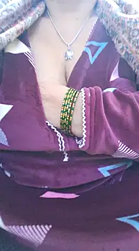 Snapshot of Kavya_XX chatting on 12-19-24, 04:56 Kavya XX online show from 12-19-24, 04:56