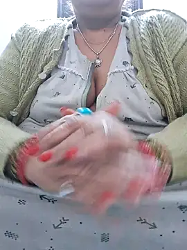 Snapshot of Kavya_XX chatting on 12-30-24, 04:40 Kavya XX online show from 12-30-24, 04:40