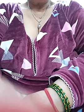 Snapshot of Kavya_XX chatting on 01-03-25, 05:20 Kavya XX online show from 01-03-25, 05:20