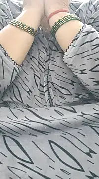 Snapshot of Kavya_XX chatting on 01-05-25, 03:23 Kavya XX online show from 01-05-25, 03:23