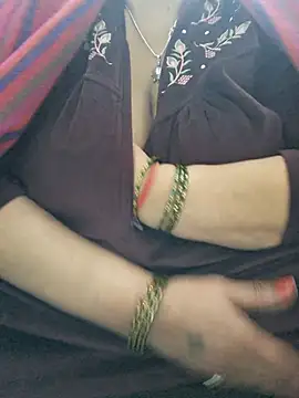 Snapshot of Kavya_XX chatting on 01-27-25, 04:22 Kavya XX online show from 01-27-25, 04:22