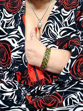 Snapshot of Kavya_XX chatting on 02-01-25, 06:51 Kavya XX online show from 02-01-25, 06:51