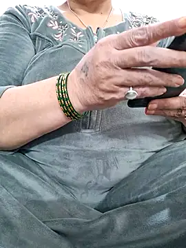 Snapshot of Kavya_XX chatting on 02-09-25, 06:54 Kavya XX online show from 02-09-25, 06:54