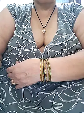 Snapshot of Kavya_XX chatting on 09-11-25, 02:50 Kavya XX online show from 09-11-25, 02:50