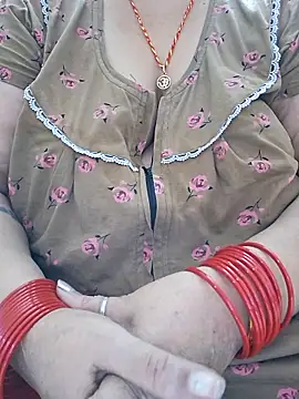 Snapshot of Kavya_XX chatting on 09-25-25, 04:43 Kavya XX online show from 09-25-25, 04:43