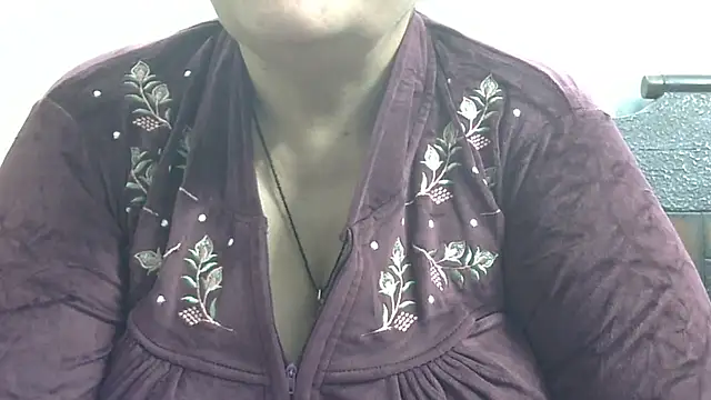 Snapshot of Kavya_XX chatting on 10-30-25, 02:13 Kavya XX online show from 10-30-25, 02:13