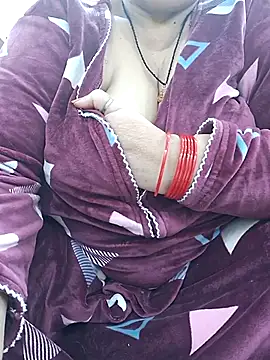 Snapshot of Kavya_XX chatting on 10-30-25, 03:13 Kavya XX online show from 10-30-25, 03:13