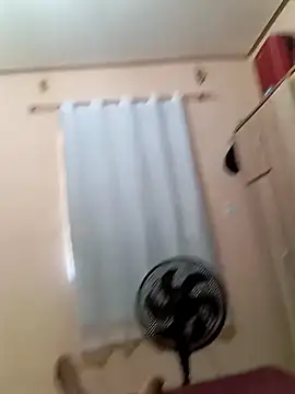 Snapshot of MorenoRha chatting on 11-03-25, 10:27 MorenoRha online show from 11-03-25, 10:27