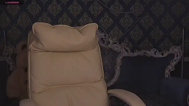 Daphne Moss online show from 09-18-25, 01:02