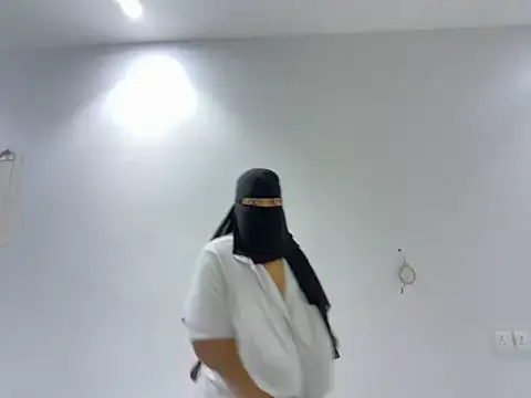 Submissive Arab online show from 02-08-25, 05:29