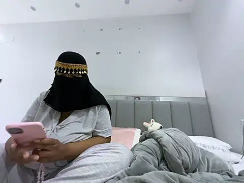 Submissive Arab online show from 02-08-25, 08:32