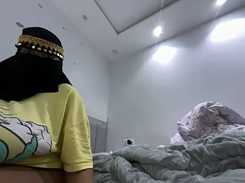 Submissive Arab online show from 02-23-25, 01:57