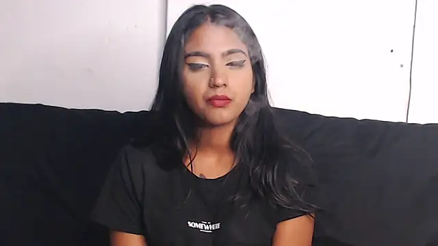 Delilah Blazee online show from 02-19-25, 06:21