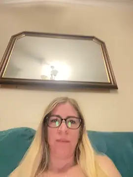 Snapshot of jayjencam chatting on 09-24-25, 07:50 jayjencam online show from 09-24-25, 07:50