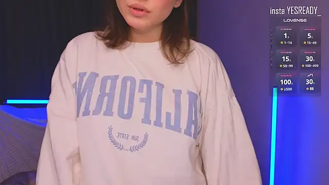 Snapshot of Eva_Doo chatting on 12-04-24, 02:26 Eva Doo online show from 12-04-24, 02:26