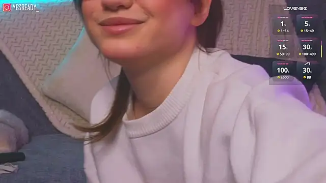 Snapshot of Eva_Doo chatting on 03-04-25, 02:49 Eva Doo online show from 03-04-25, 02:49