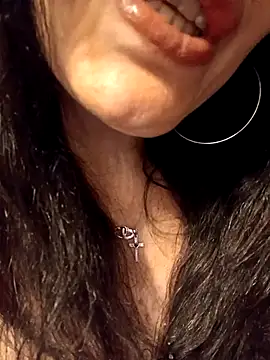 Snapshot of eva750 chatting on 12-30-24, 05:13 eva750 online show from 12-30-24, 05:13