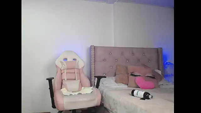 destinysweet21 online show from 12-12-24, 12:27