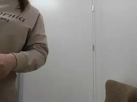 loveis007 online show from 02-26-25, 08:22