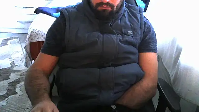 Snapshot of crazybaby5461 chatting on 10-30-25, 02:40 crazybaby5461 online show from 10-30-25, 02:40