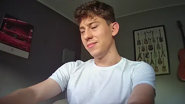 Snapshot of saint_not chatting on 02-15-25, 09:37 saint not online show from 02-15-25, 09:37