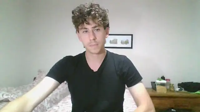 Snapshot of saint_not chatting on 10-14-25, 12:00 saint not online show from 10-14-25, 12:00