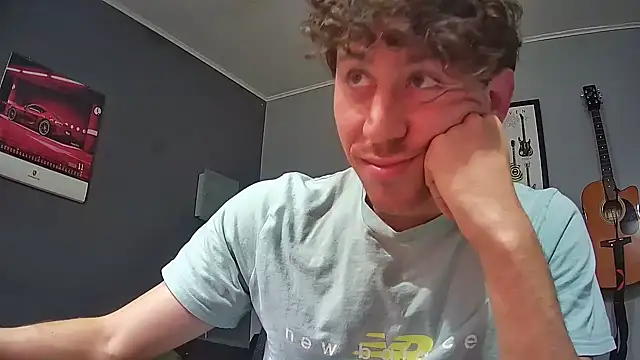 Snapshot of saint_not chatting on 10-16-25, 08:32 saint not online show from 10-16-25, 08:32