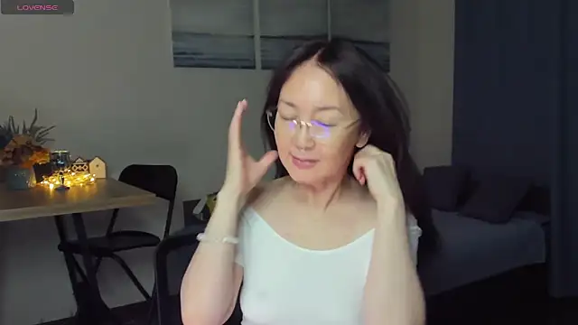 AvroraSakura online show from 12-22-24, 01:33