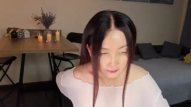 AvroraSakura online show from 10-19-25, 01:56