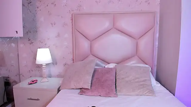 ambar sullivan online show from 11-29-25, 11:35