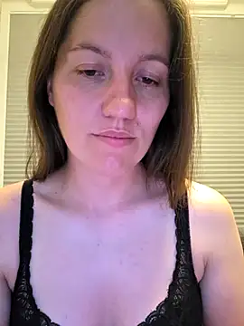 Snapshot of Nicole-Ray chatting on 07-17-26, 10:47 Nicole-Ray online show from 07-17-26, 10:47