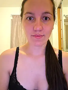 Snapshot of Nicole-Ray chatting on 07-25-26, 08:17 Nicole-Ray online show from 07-25-26, 08:17