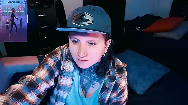 Marieblueeyes online show from 10-05-25, 12:31