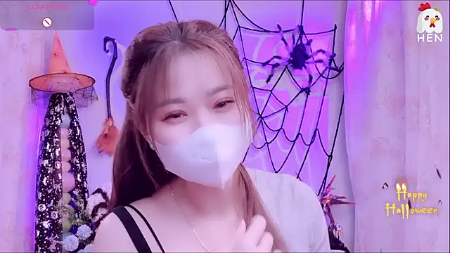 Snapshot of hen237 chatting on 10-26-25, 04:46 hen237 online show from 10-26-25, 04:46