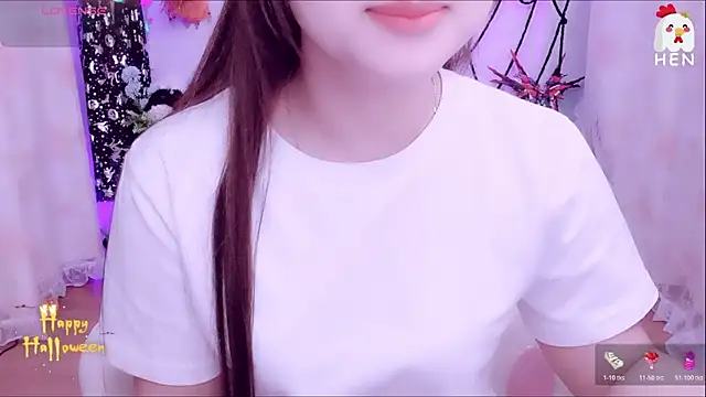 Snapshot of hen237 chatting on 11-03-25, 10:21 hen237 online show from 11-03-25, 10:21