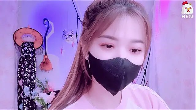 Snapshot of hen237 chatting on 11-09-25, 04:00 hen237 online show from 11-09-25, 04:00