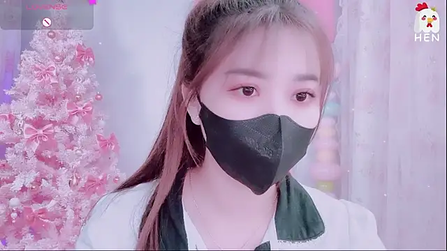 Snapshot of hen237 chatting on 11-17-25, 06:08 hen237 online show from 11-17-25, 06:08