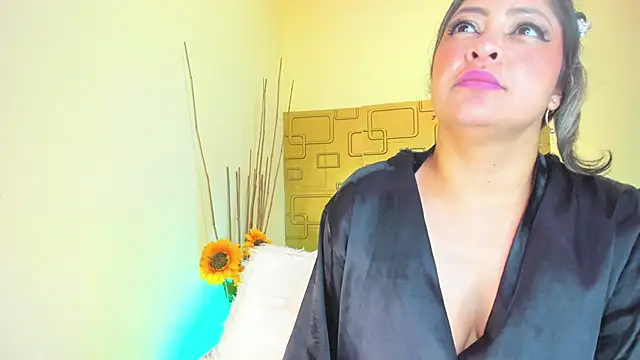 Julia Haye online show from 01-29-25, 07:25