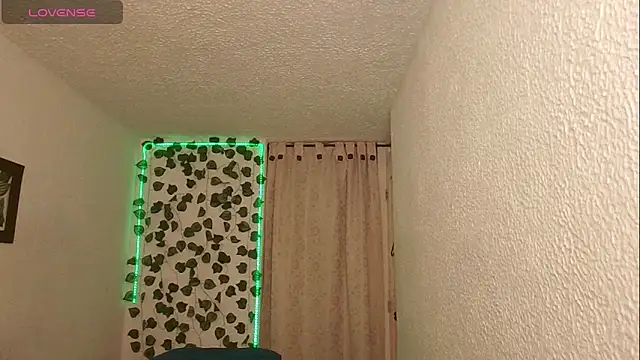 SexDiffrent online show from 12-17-25, 02:23