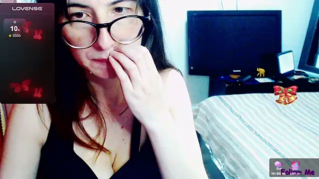Snapshot of A_R_Y_ chatting on 12-07-24, 07:32 A R Y  online show from 12-07-24, 07:32