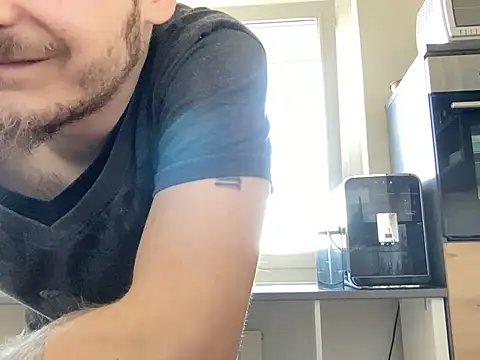 Drachenfeuer online show from 03-18-25, 01:53