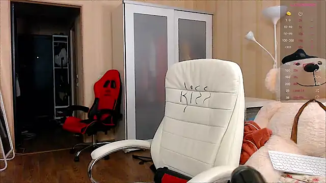 Snapshot of PamHardFuck chatting on 01-25-25, 07:49 PamHardFuck online show from 01-25-25, 07:49