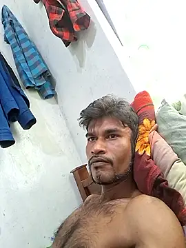 Snapshot of GuyAloneLk chatting on 11-05-25, 07:08 GuyAloneLk online show from 11-05-25, 07:08