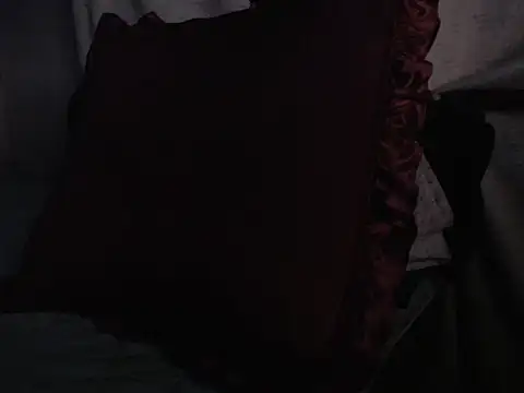 Snapshot of devine_TATAS chatting on 11-11-25, 04:29 devine TATAS online show from 11-11-25, 04:29