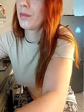 clara-francaise online show from 11-23-25, 03:45