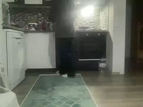 Snapshot of ALPHANDRE chatting on 03-08-25, 06:47 ALPHANDRE online show from 03-08-25, 06:47