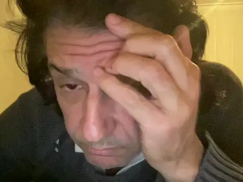 Snapshot of ALPHANDRE chatting on 03-10-25, 06:23 ALPHANDRE online show from 03-10-25, 06:23