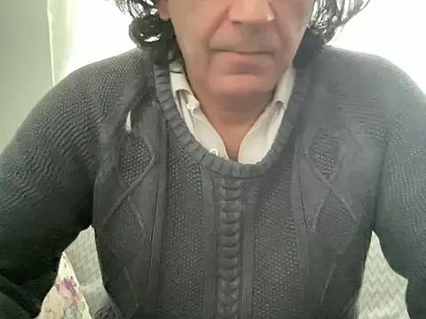 Snapshot of ALPHANDRE chatting on 03-11-25, 09:02 ALPHANDRE online show from 03-11-25, 09:02