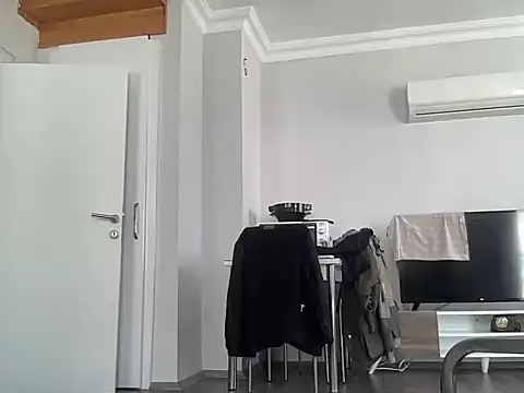 Snapshot of ALPHANDRE chatting on 03-13-25, 09:43 ALPHANDRE online show from 03-13-25, 09:43